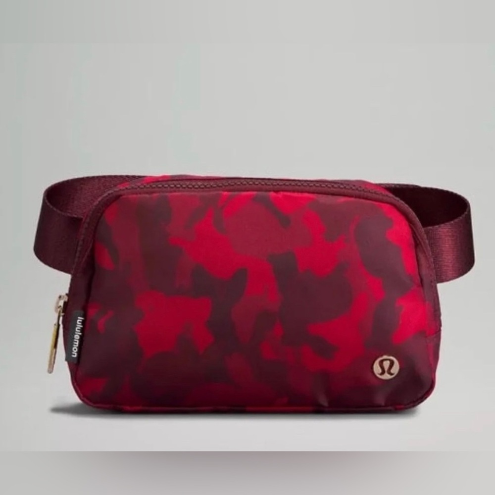 NWT Lululemon Lunar New Year Everywhere Belt Bag Red Gold Rabbit Print